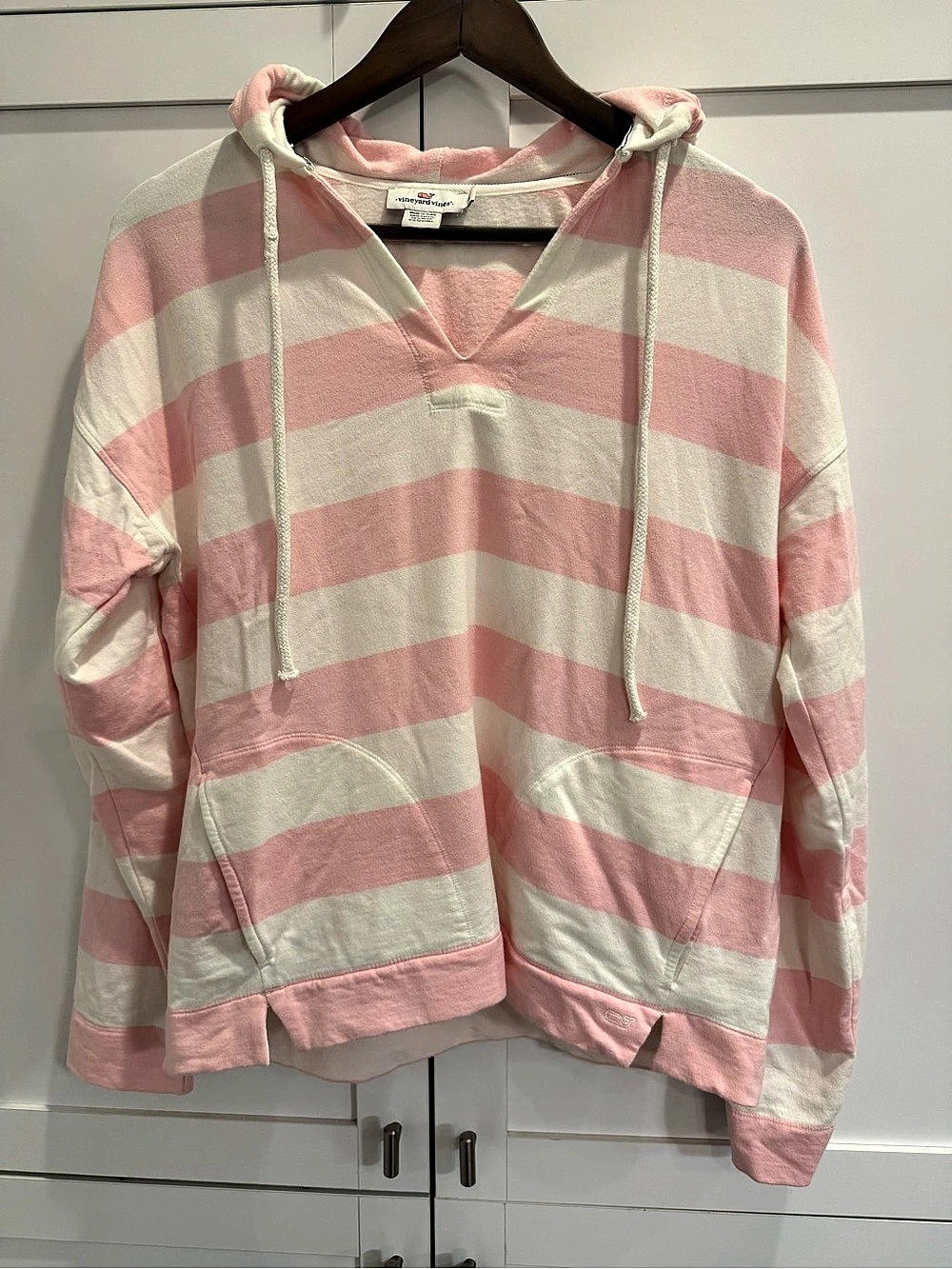 Vineyard Vines Pink & White Striped Pullover Hoodie Size M